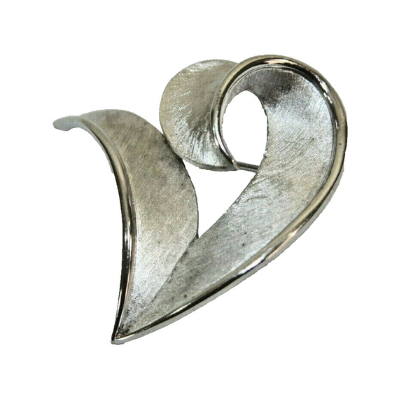 VINTAGE TRIFARI SILVER TONE FASHION LEAF BROOCH - Picture 1 of 9